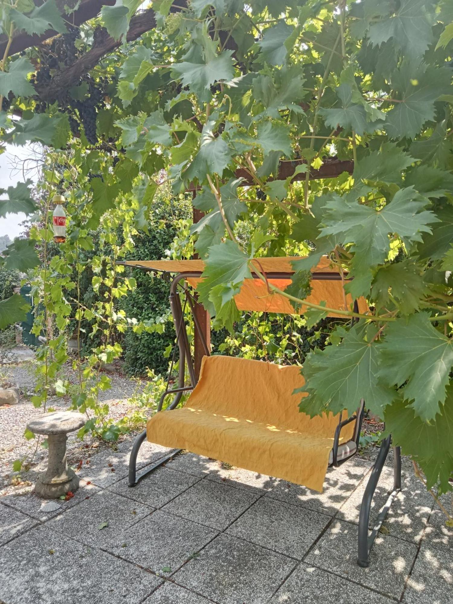 Agriturismo Bric Di Gai Monforte dʼAlba Buitenkant foto