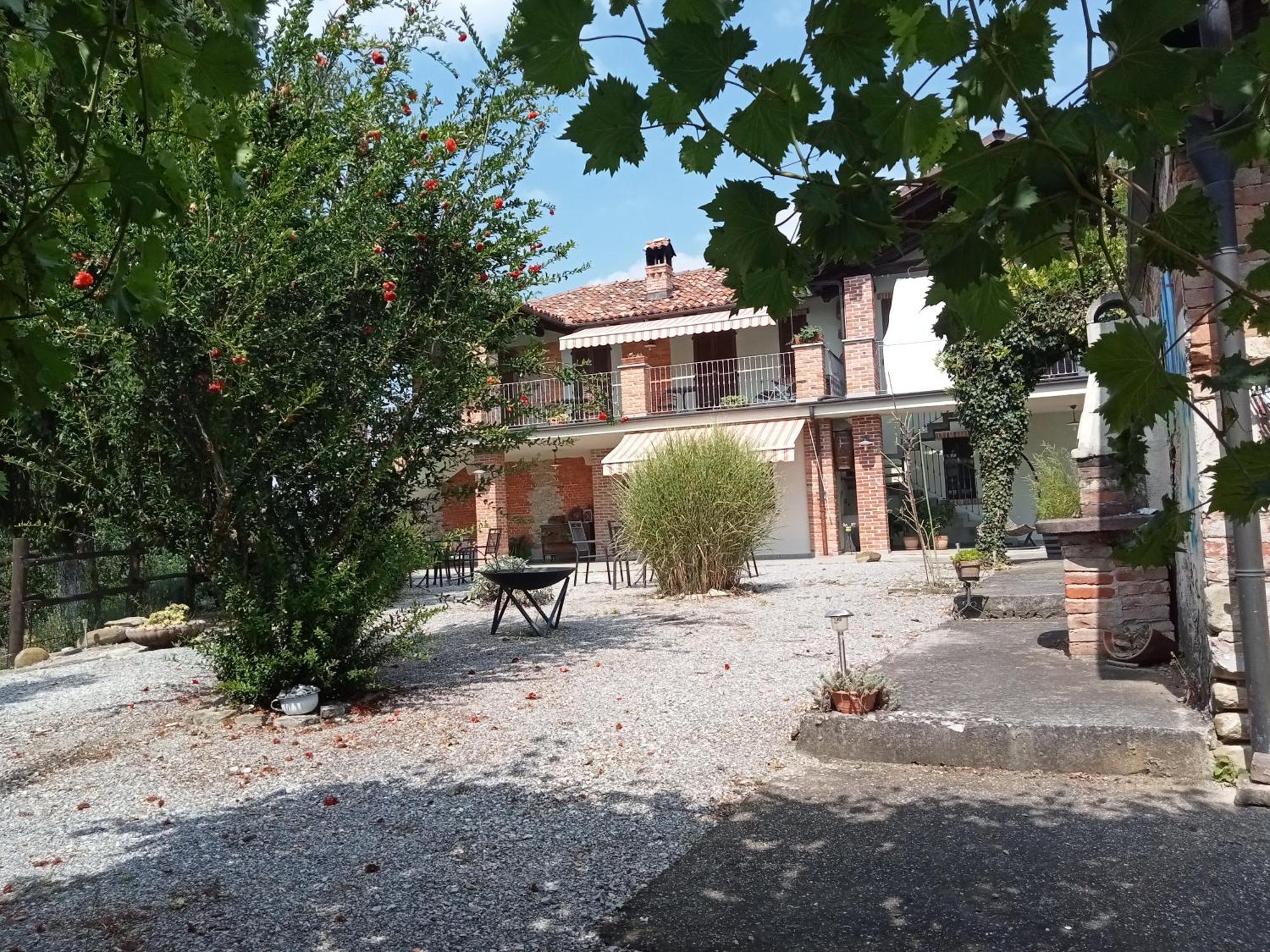 Agriturismo Bric Di Gai Monforte dʼAlba Kamer foto