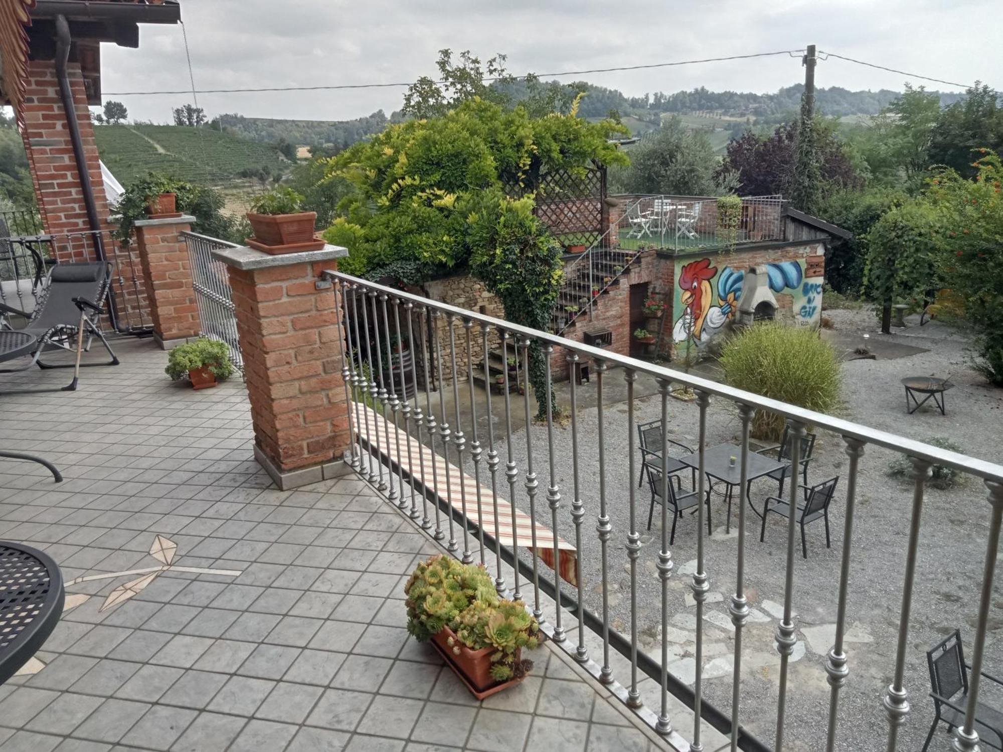 Agriturismo Bric Di Gai Monforte dʼAlba Kamer foto